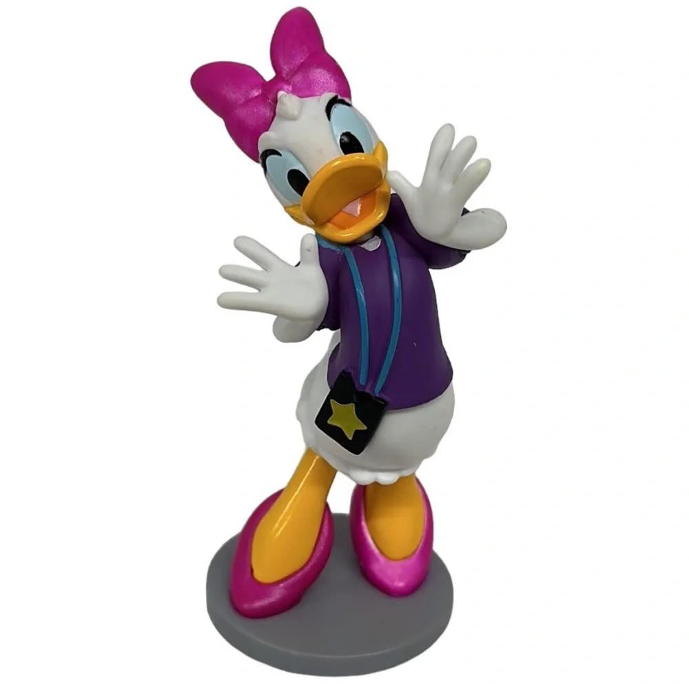 Disney Backstage Makeup Artist Minnie Mouse-Daisy Duck 3